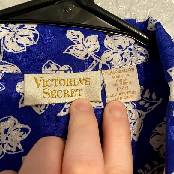 Victoria Secret Small Womens Vintage Pajama Top Floral Blue White Pearl Button - Picture 5 of 9
